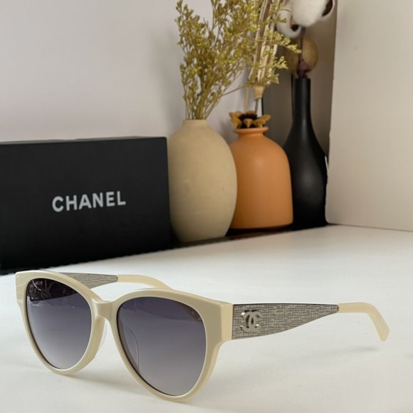Chanel - Солнцезащитные очки K2_2702CH1