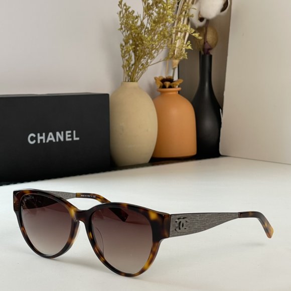 Chanel - Солнцезащитные очки K2_2702CH1