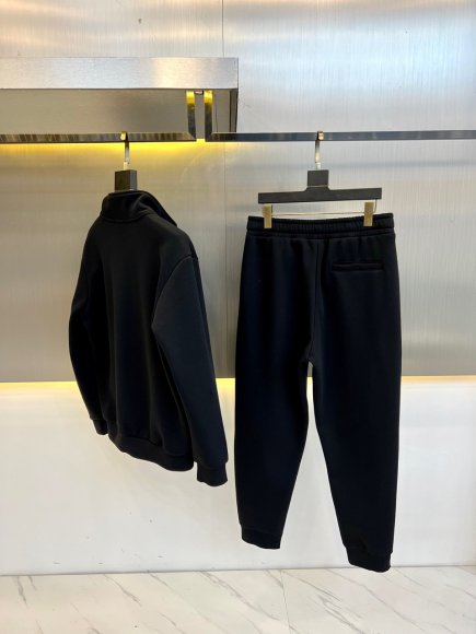 Chrome Hearts - Мужской спортивный костюм DZ_2211CH5 Chrome Hearts - Мужской спортивный костюм DZ_2211CH5