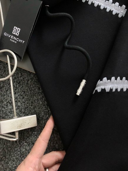 Givenchy - Мужская утепленная кофта худи толстовка DF_1511GI7 Givenchy - Мужская утепленная кофта худи толстовка DF_1511GI7