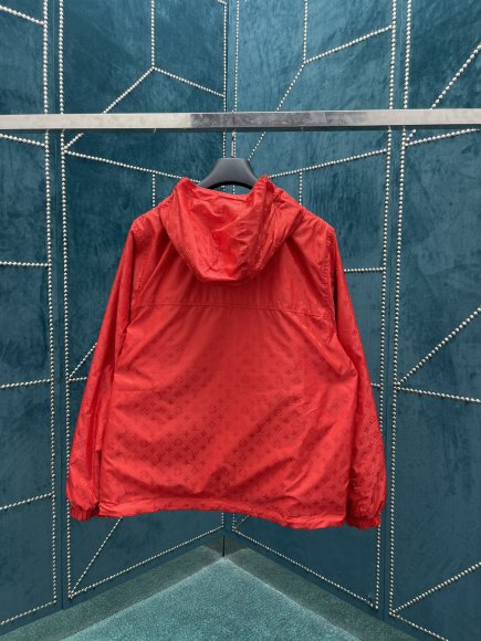 Louis Vuitton - Мужская двухсторонняя куртка ветровка DZ_0503LV2 Louis Vuitton - Мужская двухсторонняя куртка ветровка DZ_0503LV2