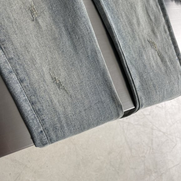 Louis Vuitton - Мужские штаны джинсы DZ_2808LV4 Louis Vuitton - Мужские штаны джинсы DZ_2808LV4