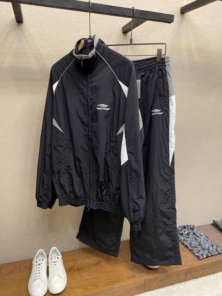 Balenciaga - Мужские спортивные штаны DZ_2009BA2 Balenciaga - Мужские спортивные штаны DZ_2009BA2