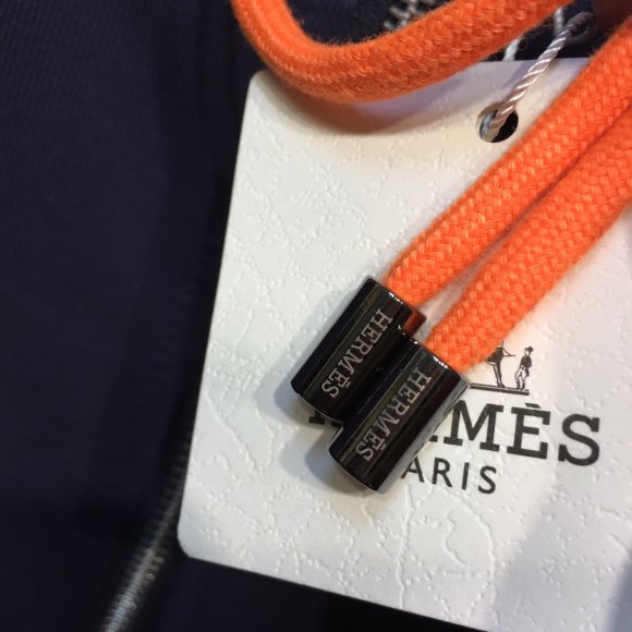 Hermes - Мужской спортивный костюм KN_3110HE4 Hermes - Мужской спортивный костюм KN_3110HE4