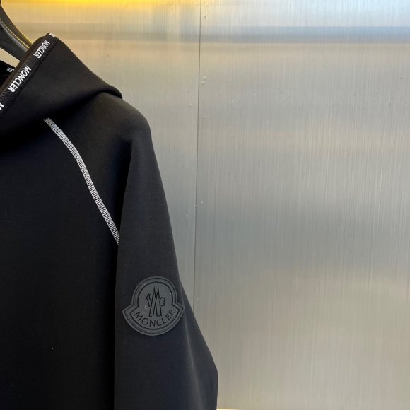 Moncler - Мужская кофта толстовка DZ_0501MO10 Moncler - Мужская кофта толстовка DZ_0501MO10