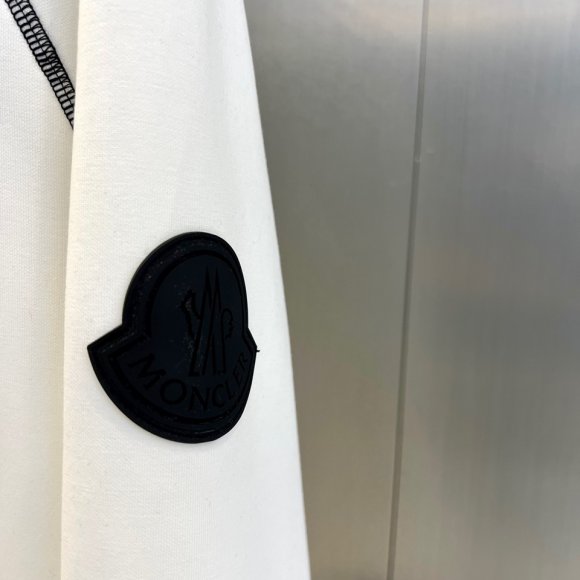 Moncler - Мужская кофта толстовка DZ_0501MO10 Moncler - Мужская кофта толстовка DZ_0501MO10