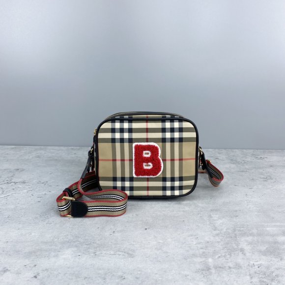 Burberry Сумка мессенджер BU_1602BU3