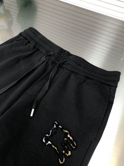 Burberry - Мужской спортивный костюм DZ_2209BU5 Burberry - Мужской спортивный костюм DZ_2209BU5