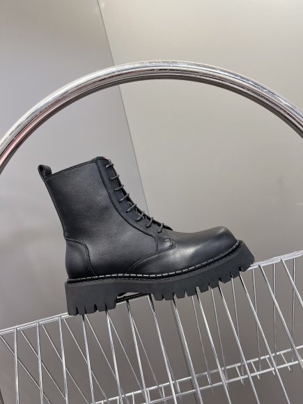 Gucci - Женские ботинки берцы ST3_0410GU1