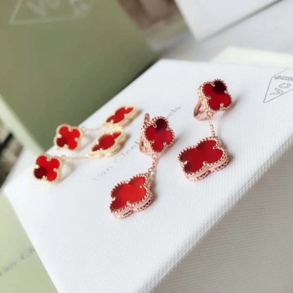 Van Cleef & Arpels Серьги OR_1609VC1