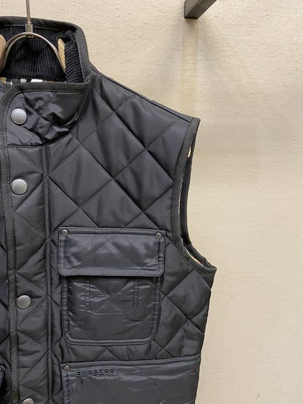Burberry - Мужской жилет DZ_2009BU4 Burberry - Мужской жилет DZ_2009BU4