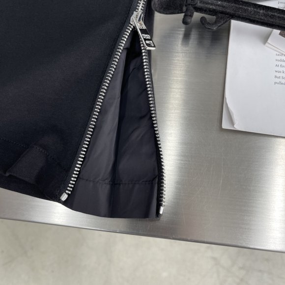 Prada - Мужской костюм футболка шорты DZ_2706PR6 Prada - Мужской костюм футболка шорты DZ_2706PR6