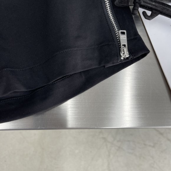 Prada - Мужской костюм футболка шорты DZ_2706PR6 Prada - Мужской костюм футболка шорты DZ_2706PR6