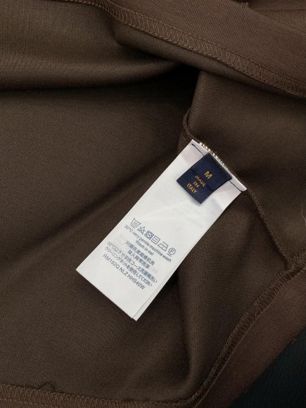 Louis Vuitton - Мужская футболка майка TI_1002LV5 Louis Vuitton - Мужская футболка майка TI_1002LV5