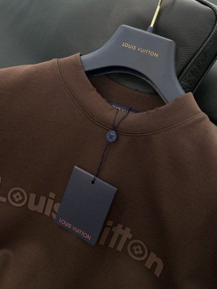 Louis Vuitton - Мужская футболка майка TI_1002LV5 Louis Vuitton - Мужская футболка майка TI_1002LV5