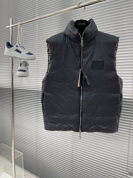 Fendi - Мужской двухсторонний жилет пуховик AH_0701FE3