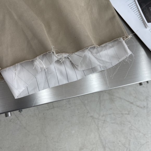 Miu Miu - Мужские шорты DZ_2706MI7 Miu Miu - Мужские шорты DZ_2706MI7