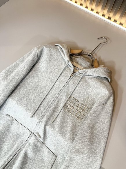 Miu Miu - Мужская кофта толстовка DF_0411MM4 Miu Miu - Мужская кофта толстовка DF_0411MM4