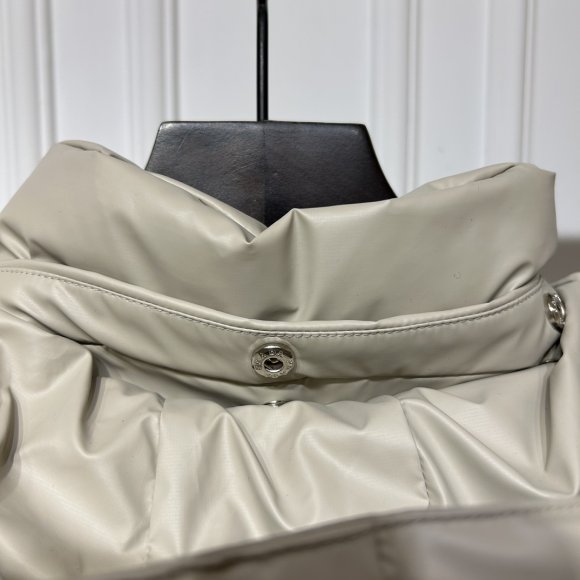 Prada - Мужская куртка пуховик KN_1811PR1 Prada - Мужская куртка пуховик KN_1811PR1