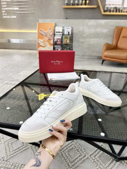 Salvatore Ferragamo - Мужские кроссовки RU_0705SF10 Salvatore Ferragamo - Мужские кроссовки RU_0705SF10