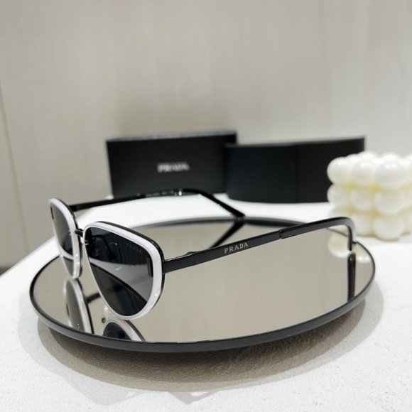 Prada Солнцезащитные очки GL_0502PR1 Prada Солнцезащитные очки GL_0502PR1