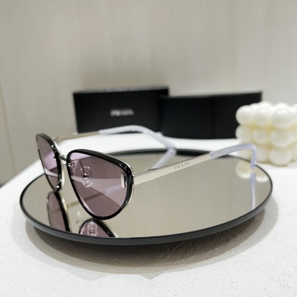 Prada Солнцезащитные очки GL_0502PR1 Prada Солнцезащитные очки GL_0502PR1