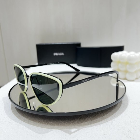 Prada Солнцезащитные очки GL_0502PR1 Prada Солнцезащитные очки GL_0502PR1