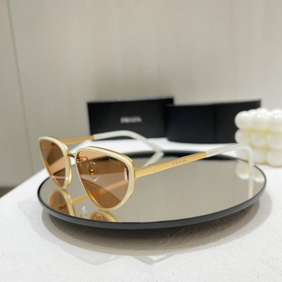 Prada Солнцезащитные очки GL_0502PR1 Prada Солнцезащитные очки GL_0502PR1