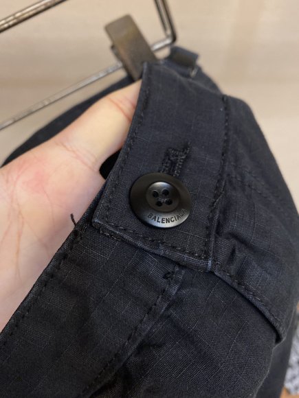 Balenciaga - Мужские штаны трансформер DZ_0108BA2 Balenciaga - Мужские штаны трансформер DZ_0108BA2