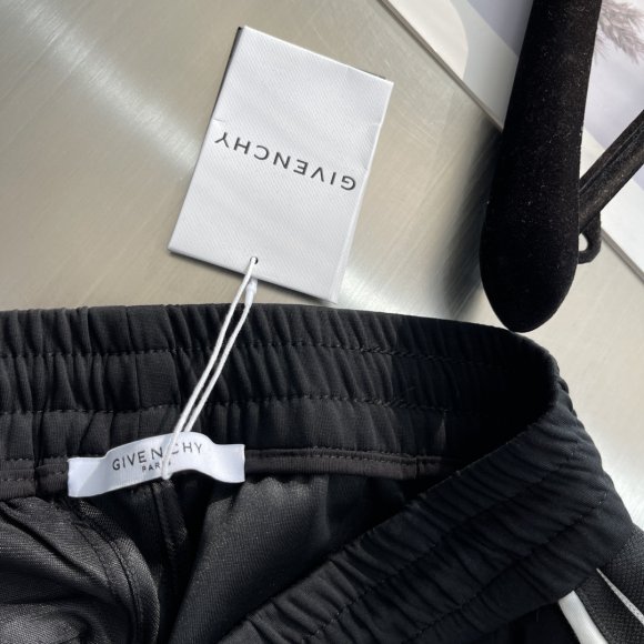 Givenchy - Мужские спортивные штаны TJ_0212GI2