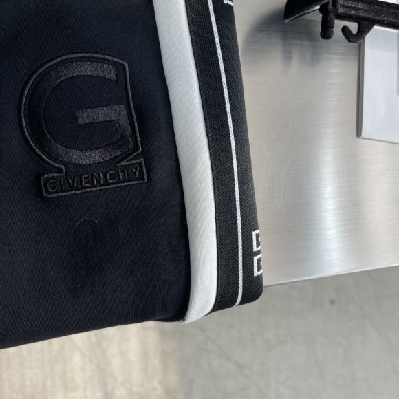 Givenchy - Мужские спортивные штаны TJ_0212GI2