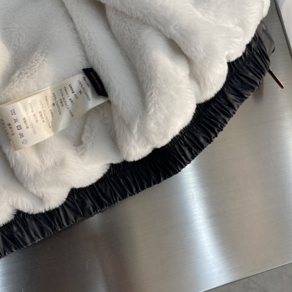 Louis Vuitton - Мужская куртка пуховик AH_1812LV8 Louis Vuitton - Мужская куртка пуховик AH_1812LV8