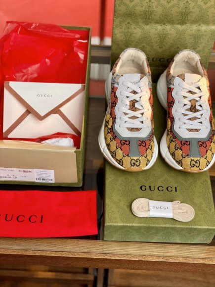 Gucci Rhyton Женские кроссовки R_0702GU2