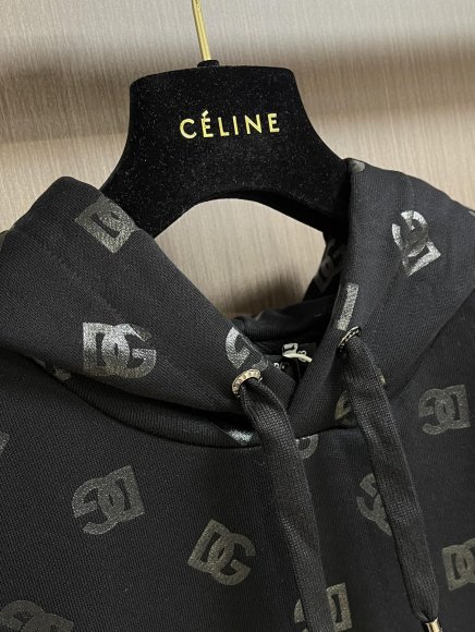 Dolce & Gabbana - Мужской спортивный костюм DZ_2009DG7 Dolce & Gabbana - Мужской спортивный костюм DZ_2009DG7