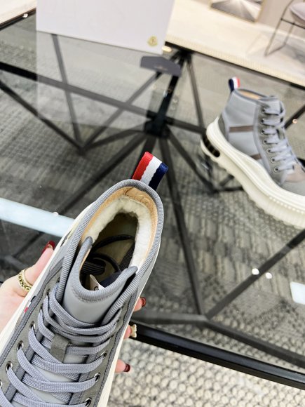 Moncler - Мужские зимние кроссовки ботинки RR_3110MO1