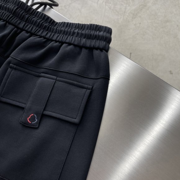Moncler - Мужские спортивные штаны DZ_2706MO9 Moncler - Мужские спортивные штаны DZ_2706MO9