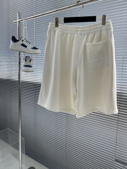 Burberry - Мужские шорты DZ_2706BU10 Burberry - Мужские шорты DZ_2706BU10