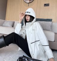 Prada - Женская куртка ветровка парка YE_2309PR5