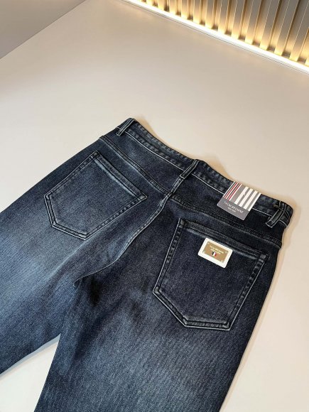 Thom Browne - Мужские джинсы штаны DF_0411TB7 Thom Browne - Мужские джинсы штаны DF_0411TB7