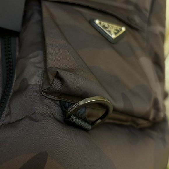 Prada - Мужская куртка пуховик KN_1811PR4 Prada - Мужская куртка пуховик KN_1811PR4