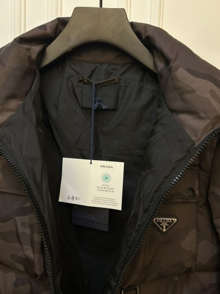 Prada - Мужская куртка пуховик KN_1811PR4 Prada - Мужская куртка пуховик KN_1811PR4