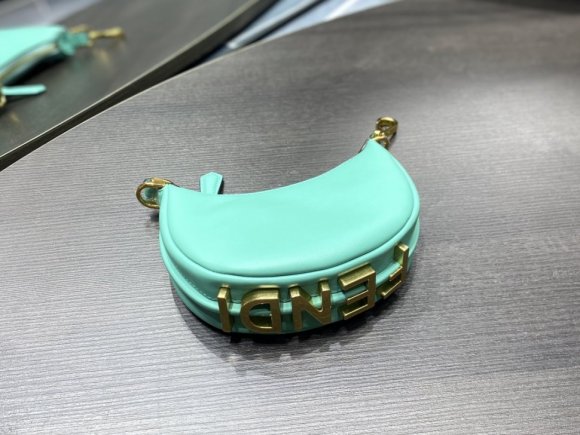 Fendi Graphy Crescent Moon Bag Mini Сумка GI_2105FE1