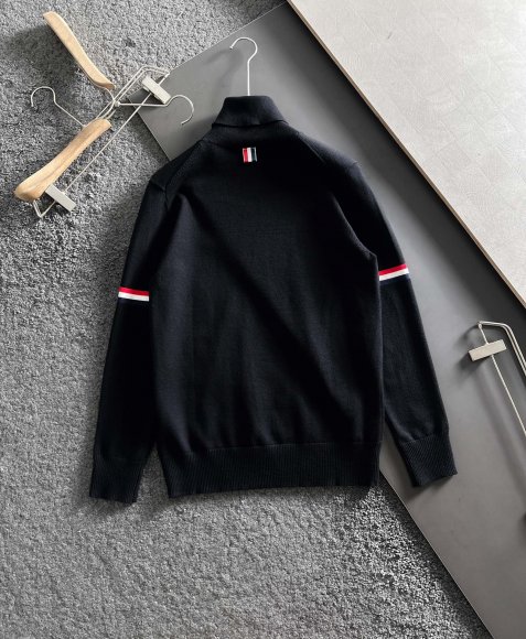 Moncler - Мужская кофта свитер CF_0610MO5 Moncler - Мужская кофта свитер CF_0610MO5