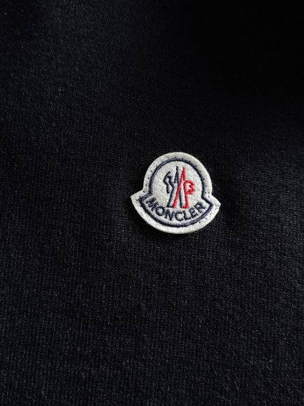 Moncler - Мужская кофта свитер CF_0610MO5 Moncler - Мужская кофта свитер CF_0610MO5