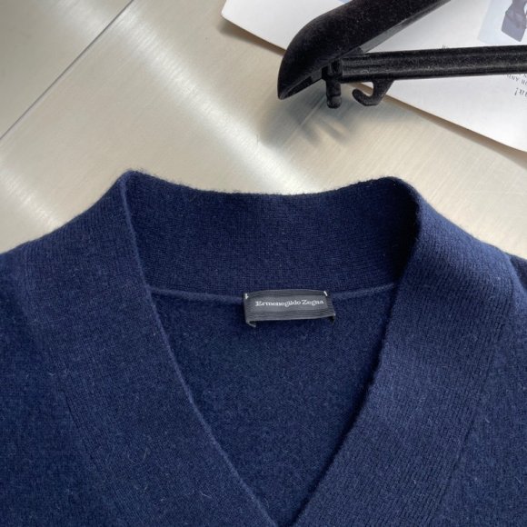 Ermenegildo Zegna - Мужская шерстяная кофта свитер AH_0701EZ7 Ermenegildo Zegna - Мужская шерстяная кофта свитер AH_0701EZ7