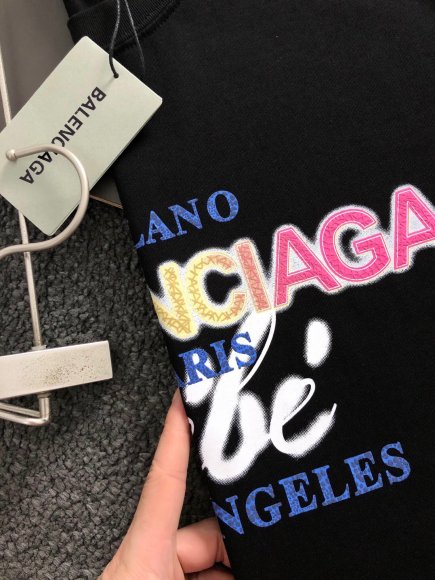 Balenciaga - Мужская футболка майка DZ_2706BA11 Balenciaga - Мужская футболка майка DZ_2706BA11