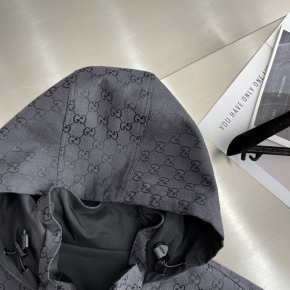 Gucci - Мужская двусторонняя куртка ветровка TJ_1508GU3