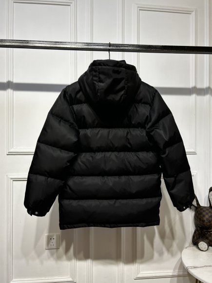 Prada - Мужская куртка пальто пуховик KN_1811PR5