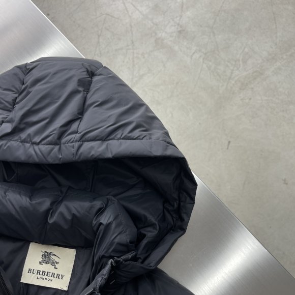 Burberry - Мужская куртка пуховик TJ_0212BU5 Burberry - Мужская куртка пуховик TJ_0212BU5