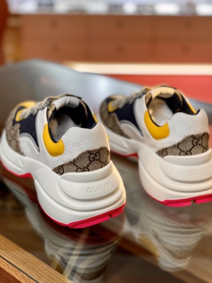 Gucci Rhyton Женские кроссовки R_0702GU4